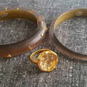 Alexis Bittar UNWORN Gold Ring & Lucite Bangle set